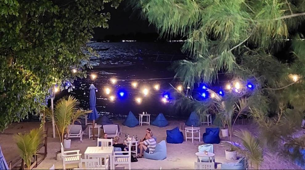 Cose Gili Beach Resort Гили Траванган Экстерьер фото